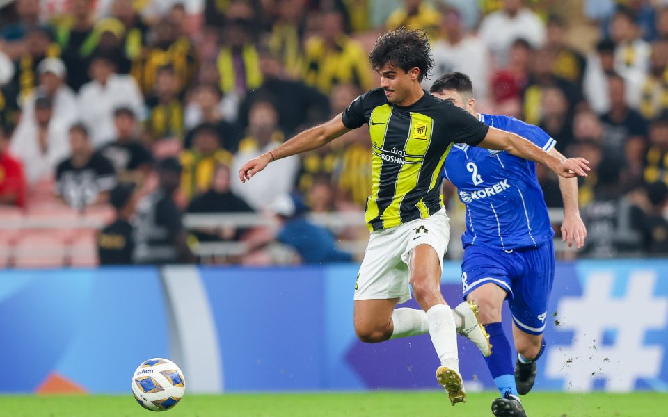 Уест Хем е близо до привличането на португалския флангови нападател