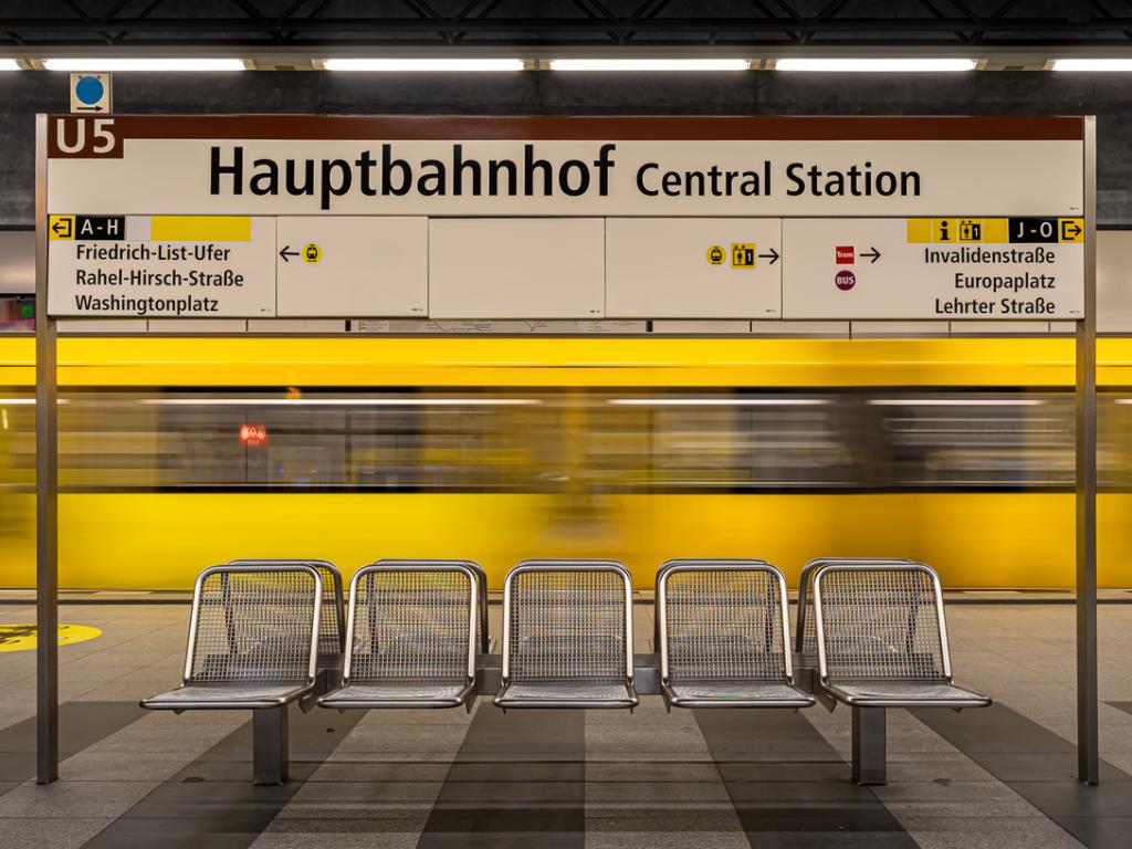 Автобусите, трамваите и метрото в Берлин няма да се движат