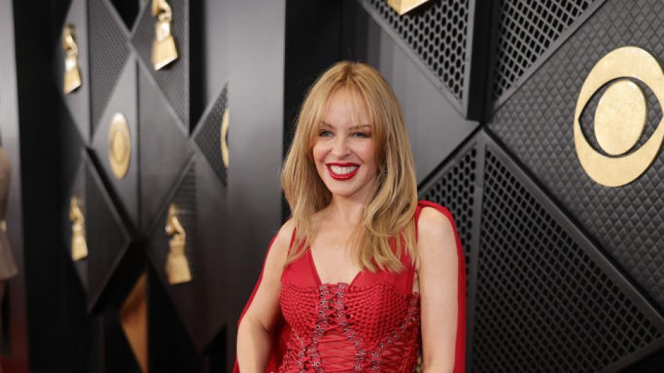 На 57 години Кайли Миноуг е олицетворение на елегантността, постоянството