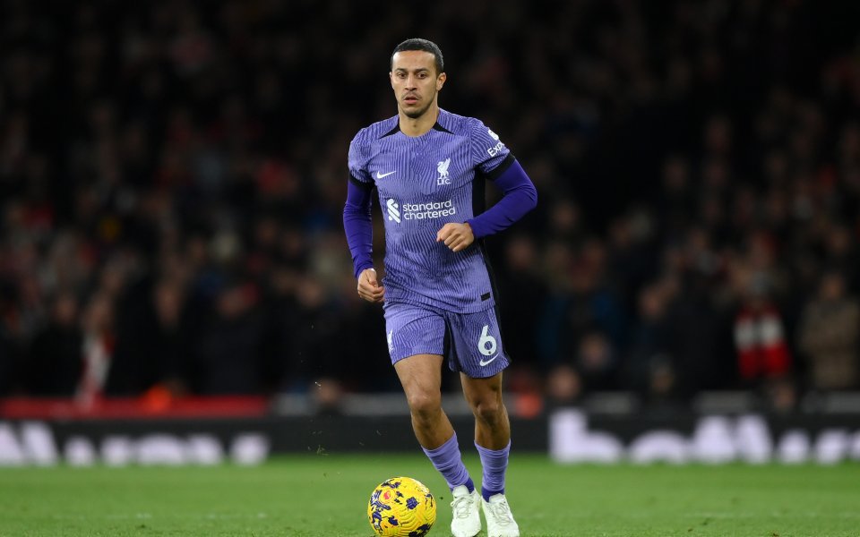 След като беше извън терените за девет месеца, Тиаго Алкантара