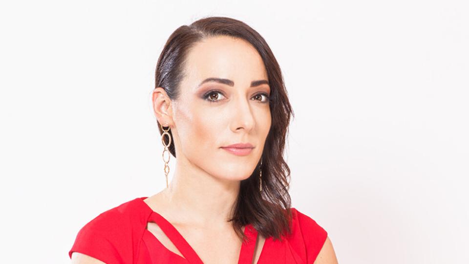 Прекрасната Искра Донова – звездата от един от най-обичаните сериали