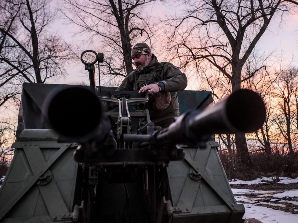 Украинската армия е принудена да използва само около една трета