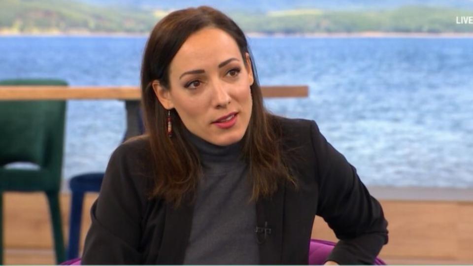 В петък вечерта стана ясно, че прекрасната Искра Донова –