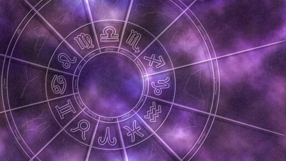 Във вторник Марс преминава в знака на Водолея и това