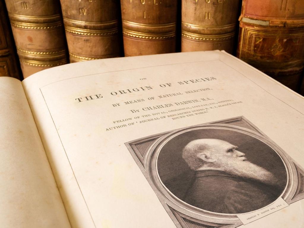 Цялата колекция от литературни произведения принадлежащи на Чарлз Дарвин е
