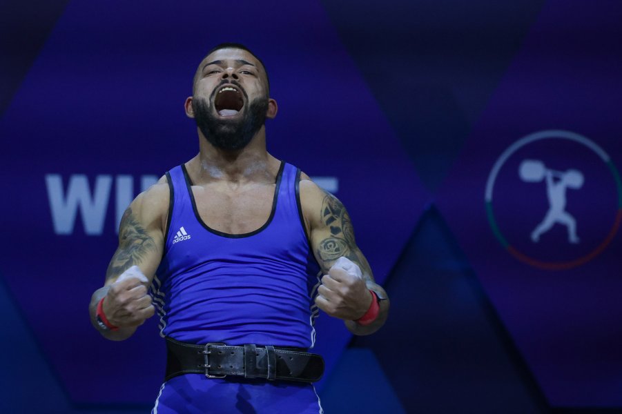 Божидар Андреев на на Европейското първенство по вдигане на тежести1