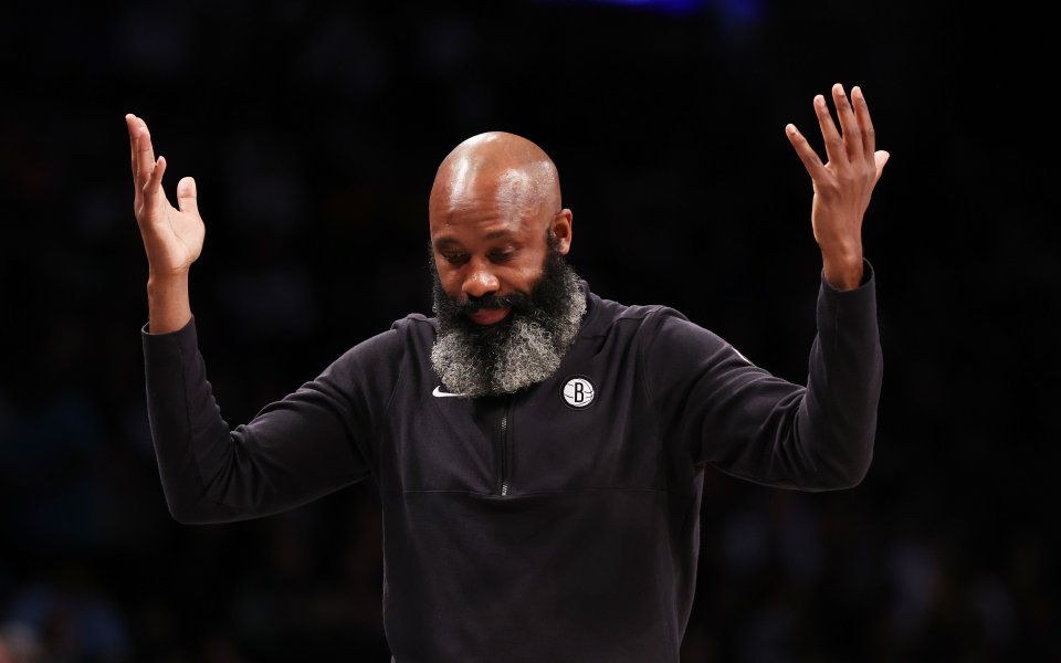 Старши треньорът на Бруклин Нетс Жак Вон е уволнен, съобщиха