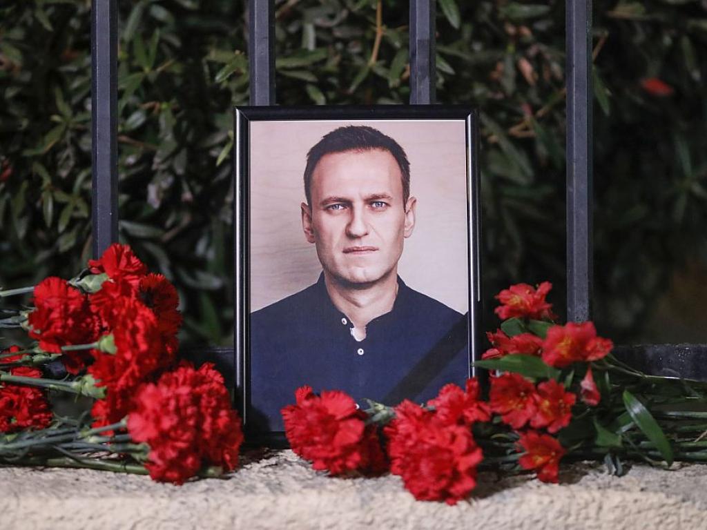 Смъртта на Алексей Навални трябва да бъде възприемана като червена