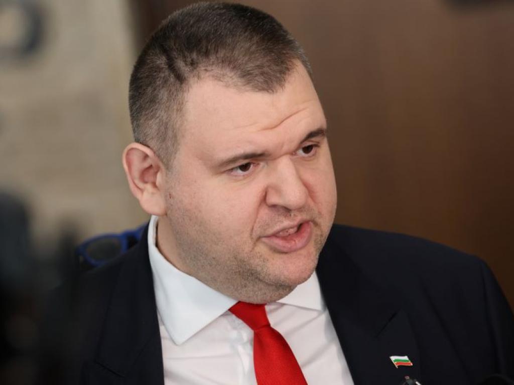 Човекът който тласка България към избори се казва Христо Иванов