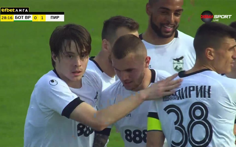 Пирин Благоевград поведе на Ботев Враца в 29-ата минута. Тогава гостите
