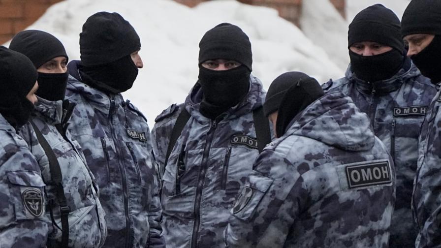 Арести в 14 града в Русия на опечалени за Навални