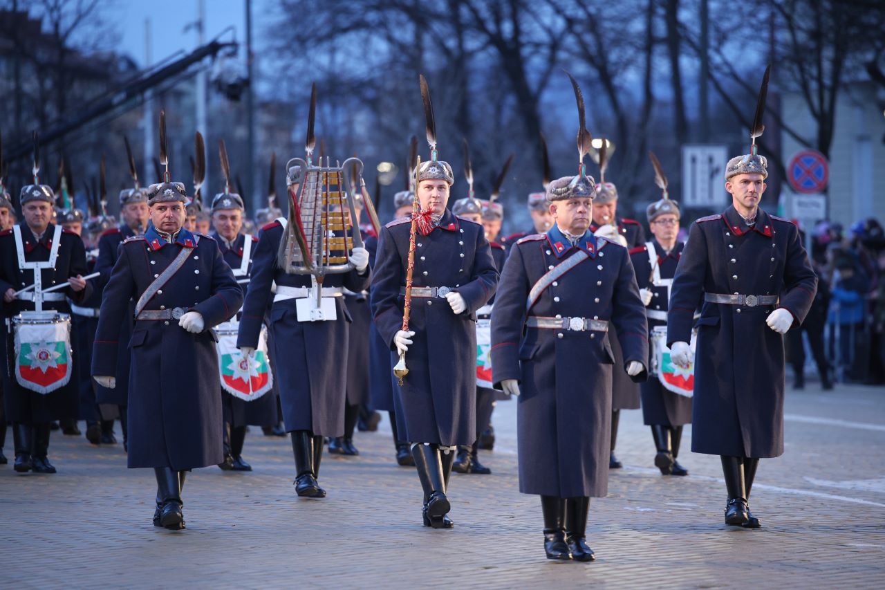 <p>С тържествена заря-проверка на площад &bdquo;Народно събрание&ldquo; в София беше отбелязана 146-ата годишнина от Освобождението на България от османско иго.</p>