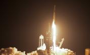 SpaceX изстреля нов екипаж към МКС (СНИМКИ)