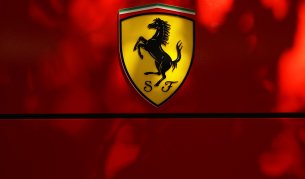 Създателят на Call of Duty е загинал в горящите останки на "Ферари" за 400 000 долара