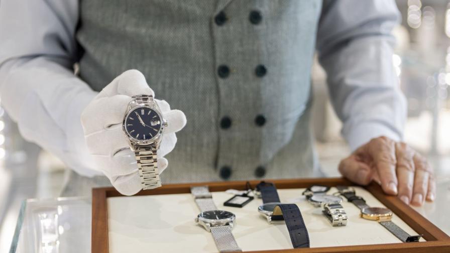 900 луксозни часовника "изчезнаха" в Япония