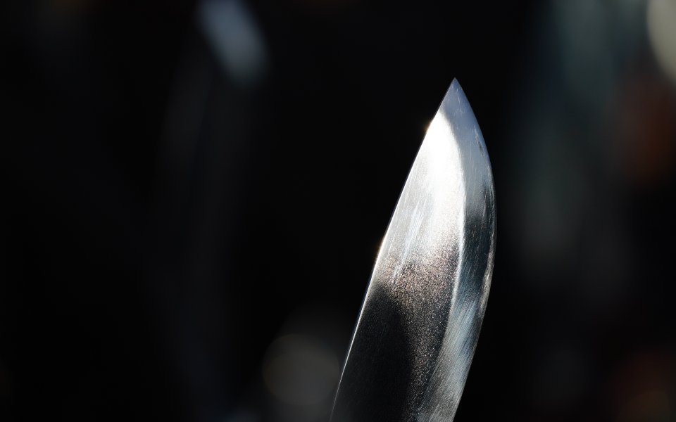 Футболист е сред наръганите в окървавения влак в Англия