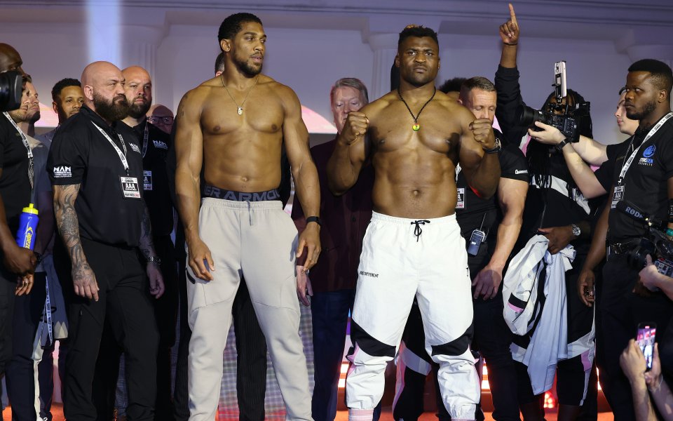 Франсис Нгану е 9 килограма по-тежък от Антъни Джошуа. Това