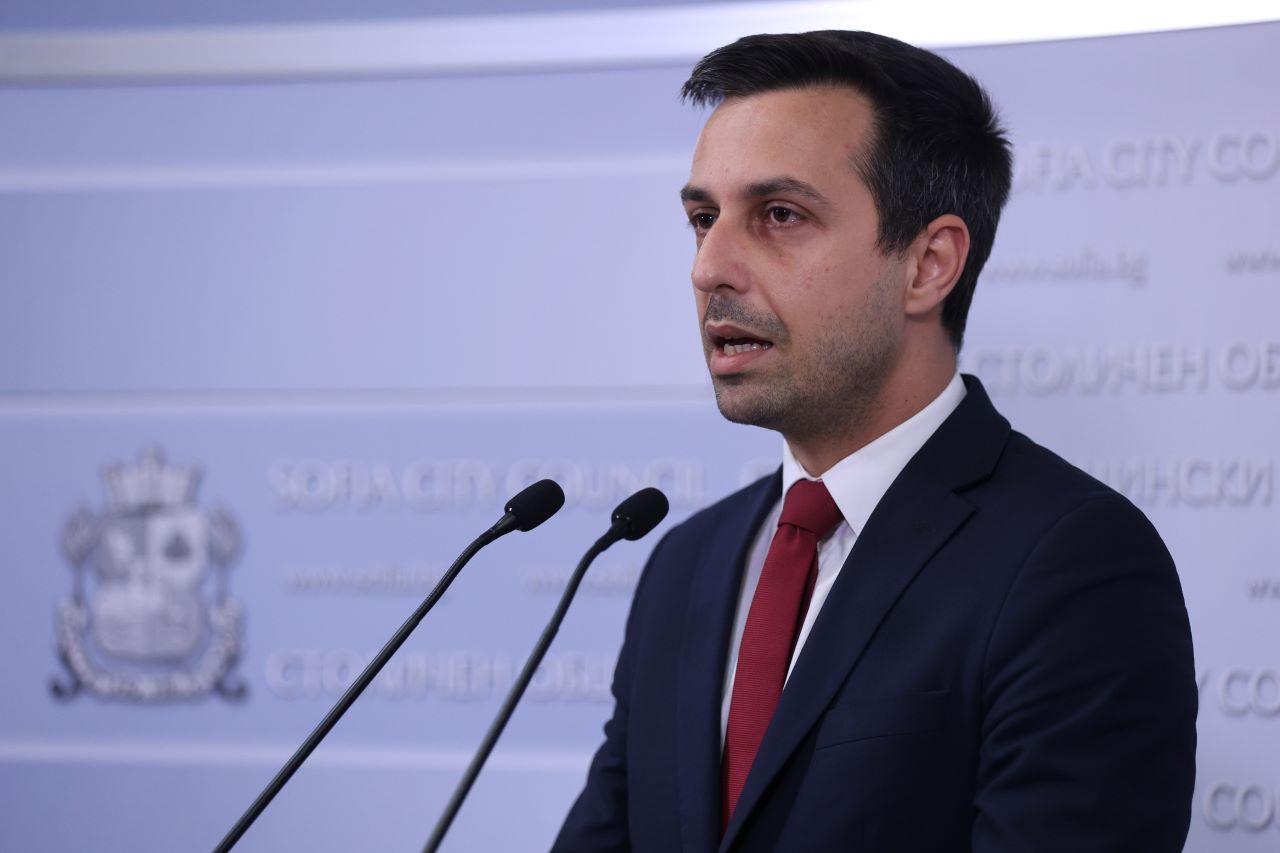 Деян Николов: Незаконно строителство в размер на десетки хиляди квадратни метра е установено във „Връбница"