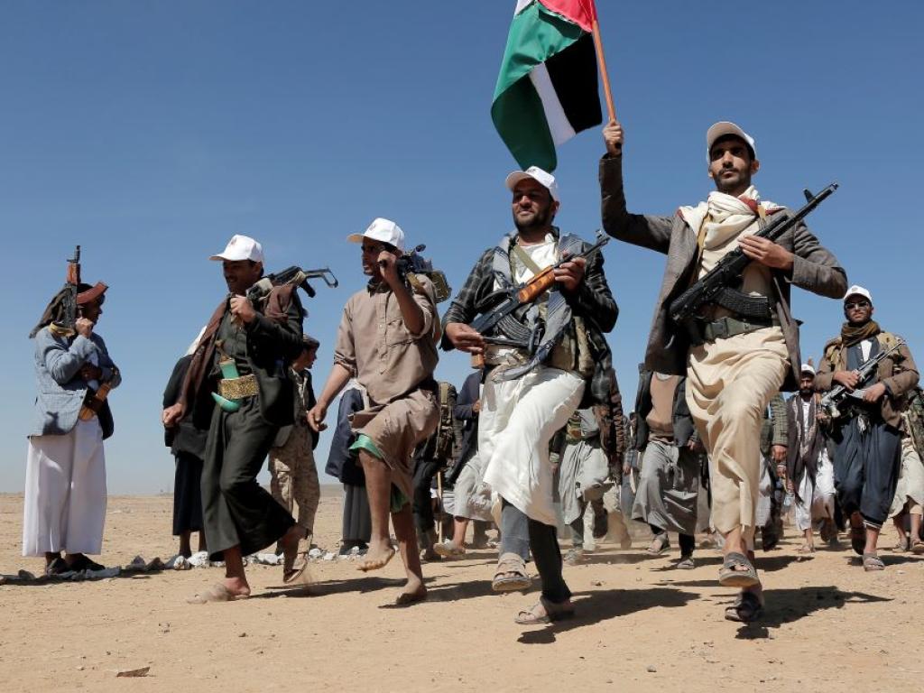 Подкрепяните от Иран йеменски бунтовници хути са атакували с ракети