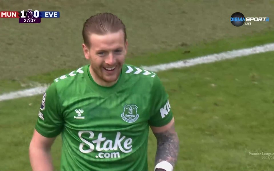 Манчестър Юнайтед можеше да удвои преднината си срещу Евертън в