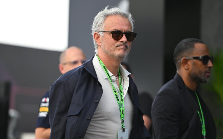 Турски гранд връща Моуриньо край тъчлинията през лятото