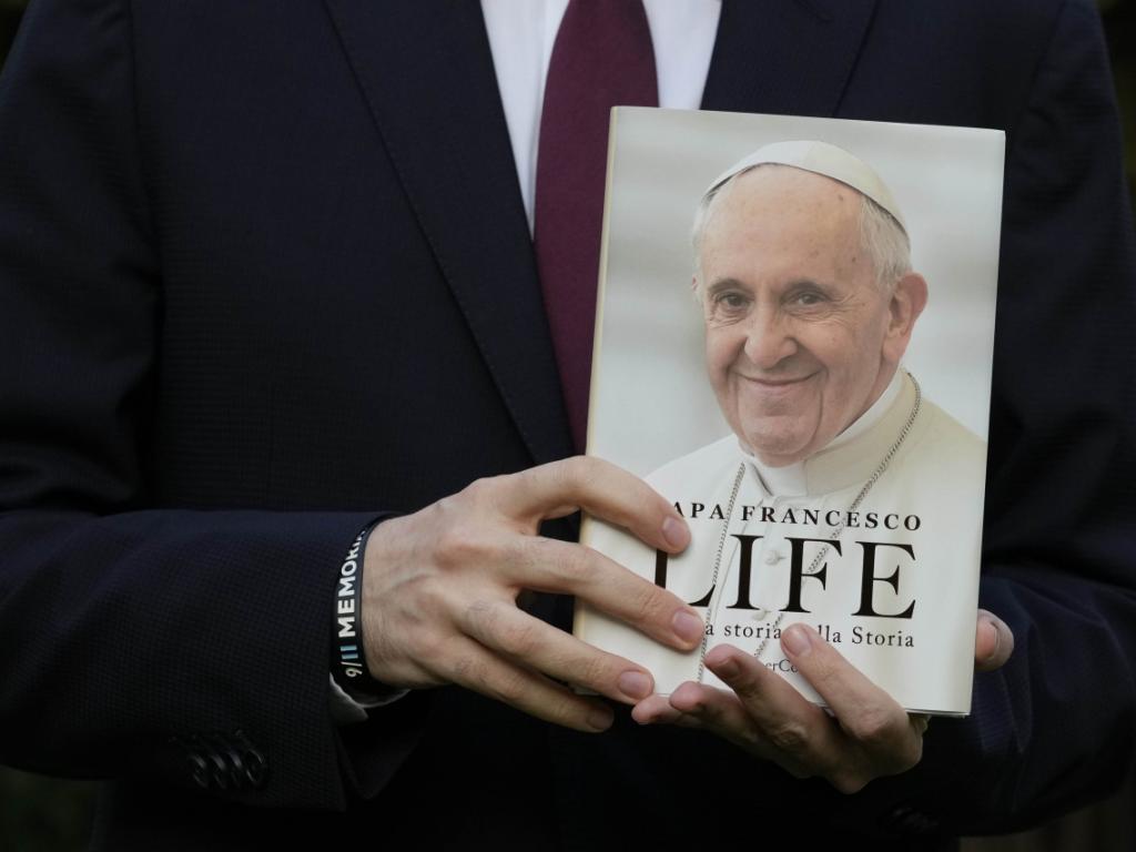 Папа Франциск който на 87 години става все по слаб и