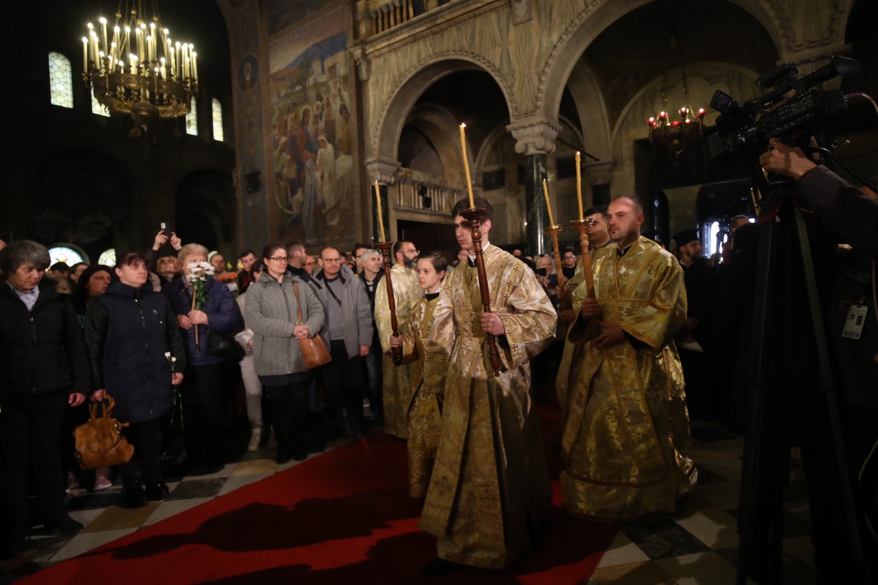 <p>В 9.30 ч. на 16 март беше отслужена заупокойната света литургия в памет на патриарх Неофит</p>