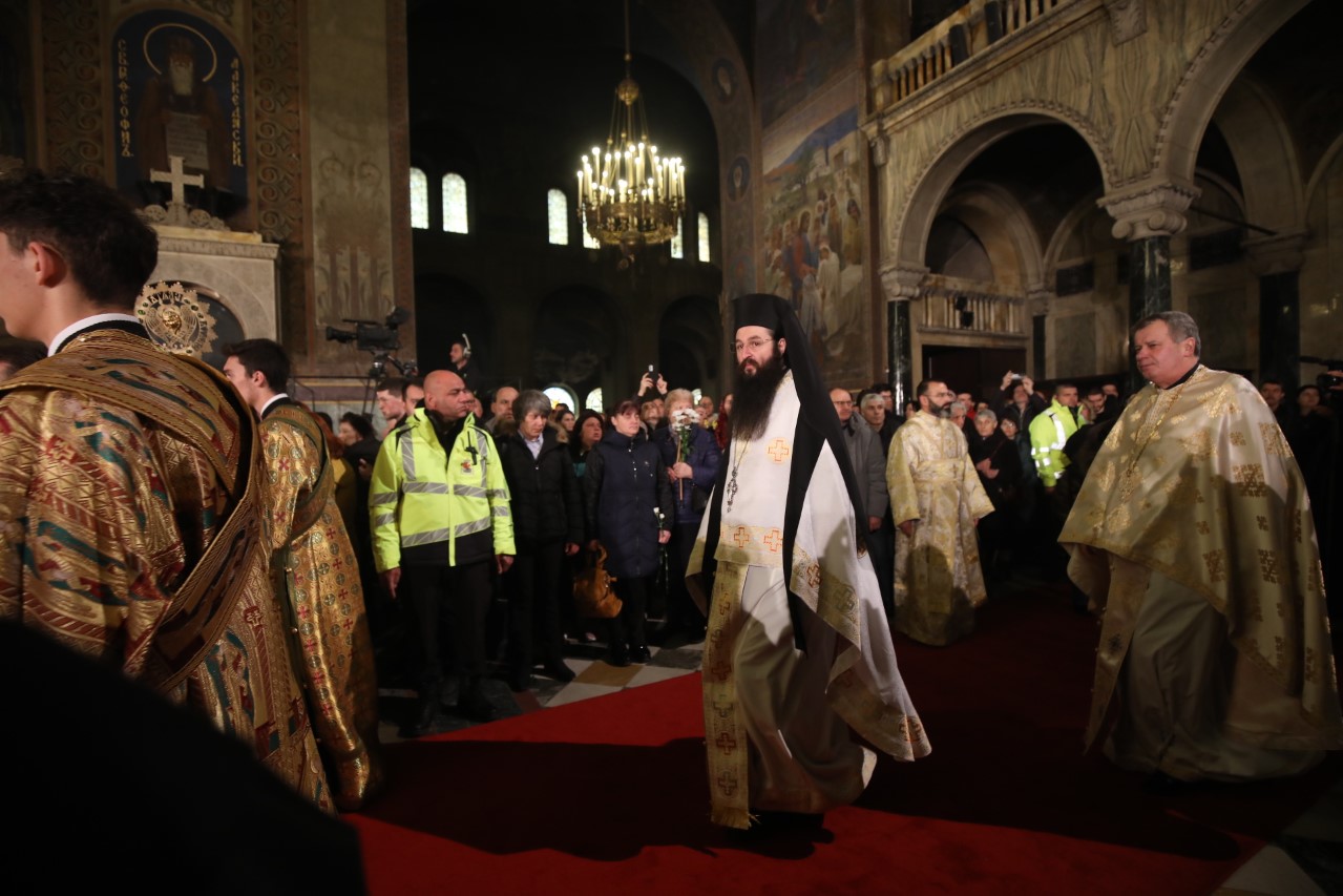 <p>В 9.30 ч. на 16 март беше отслужена заупокойната света литургия в памет на патриарх Неофит</p>