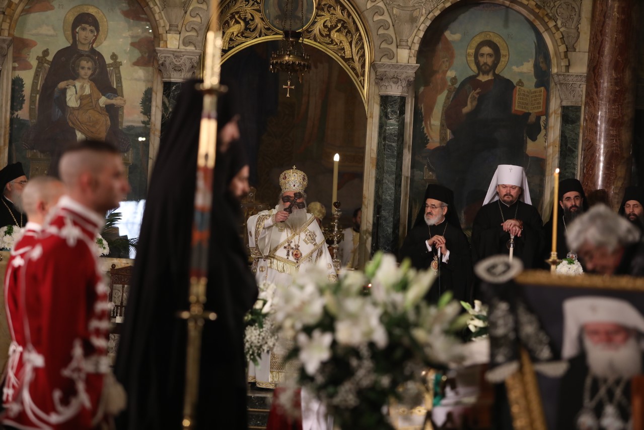 <p>В 9.30 ч. на 16 март беше отслужена заупокойната света литургия в памет на патриарх Неофит</p>