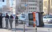 Катастрофа с линейка в центъра на София, има пострадали (СНИМКИ/ВИДЕО)