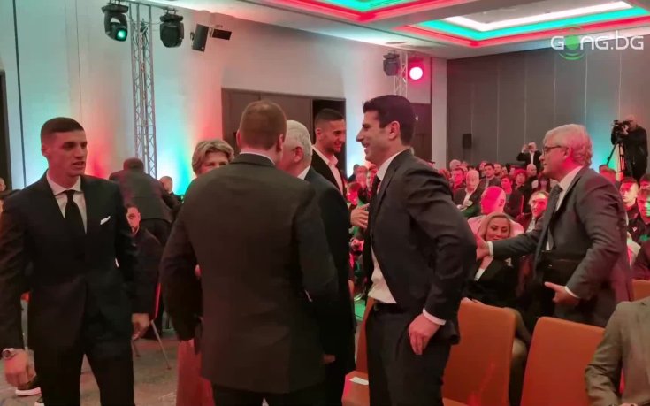 Новият президент на БФС Георги Иванов пристигна за церемонията 