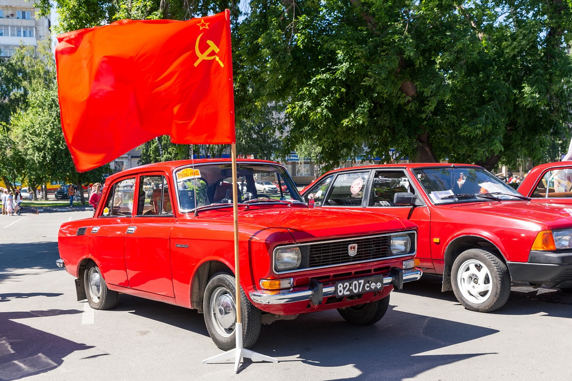 Когато комунисти и капиталисти искат да правят коли: връзката на Porsche и СССР