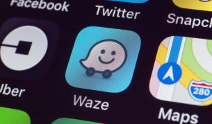Навигация на пътя: Waze вече ще сигнализира и за опасности