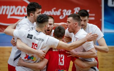 Дея Спорт и ЦСКА постигнаха победи в първите четвъртфинални двубои