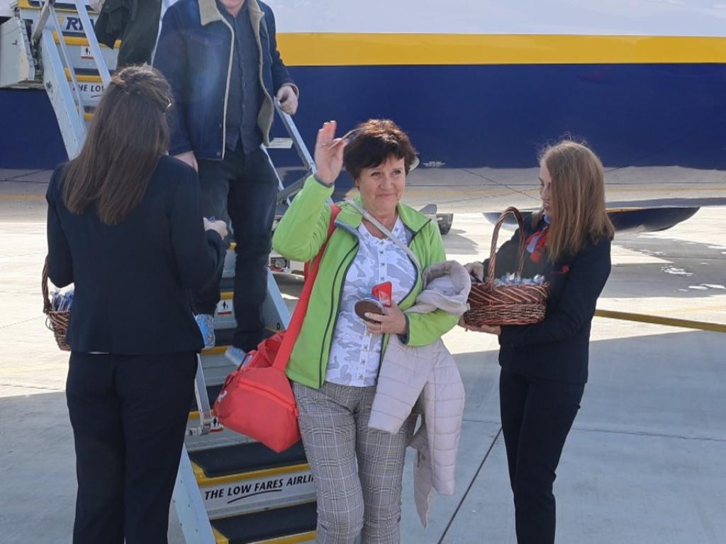 Сполети от Краков на Летище Бургас днес кацнаха първите туристи