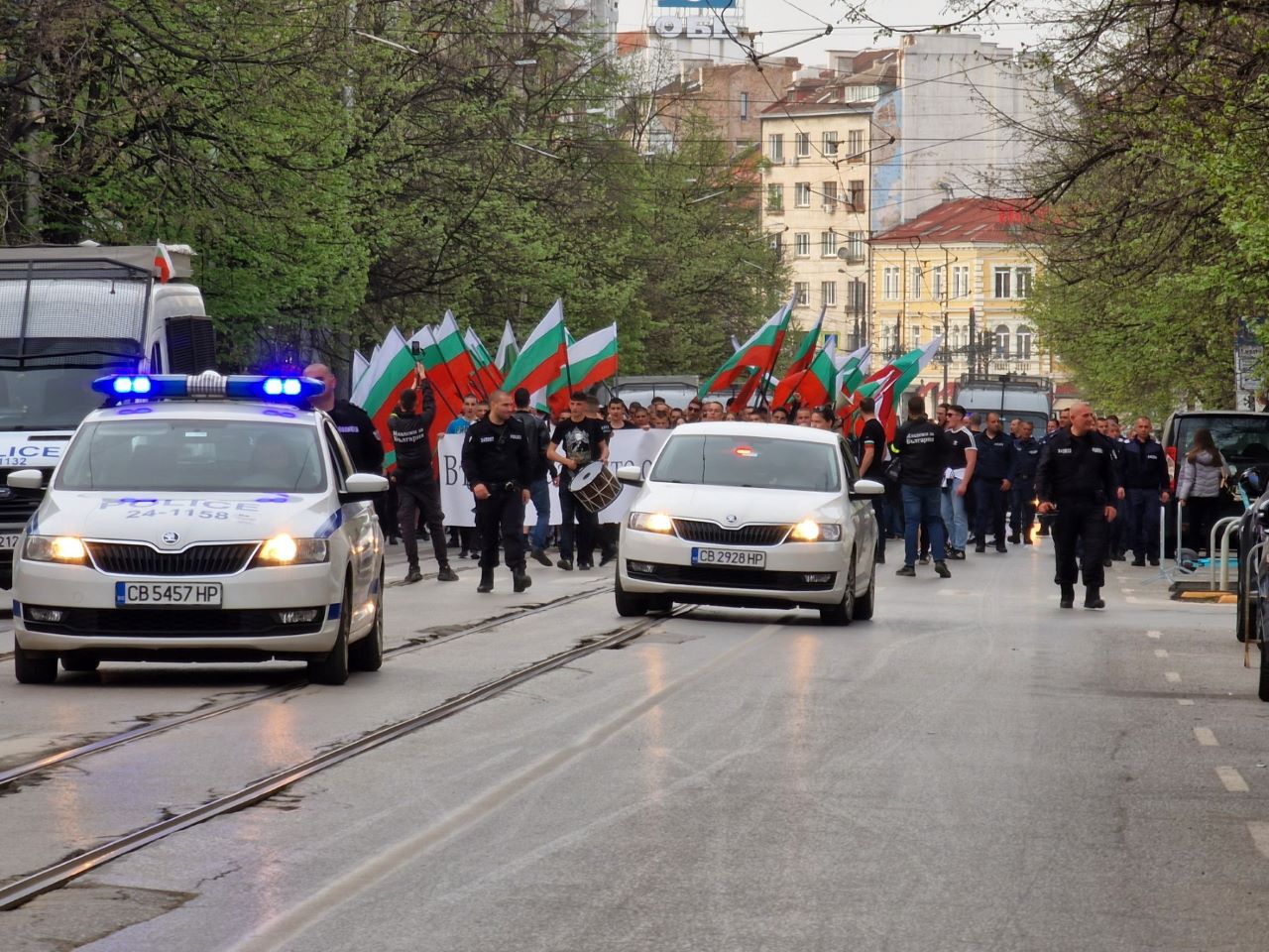 <p>Протест под наслов &quot;Вън мигрантите от България&quot; се проведе в София. Той беше организиран от младежки организации в социалните мрежи. Това предаде БНТ.</p>