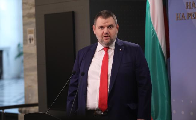 Пеевски: Денков е най-слабият премиер в историята на България