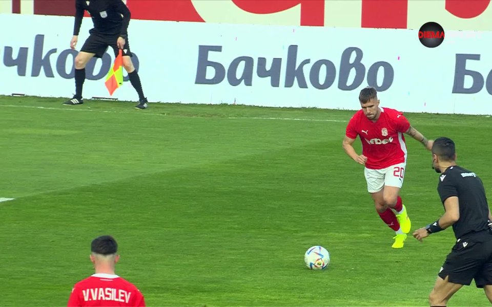 Най-добрата възможност за отбелязване на гол в мача дойде в