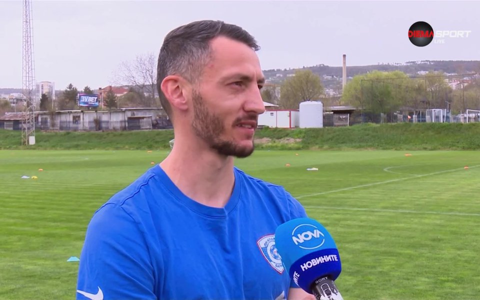 Септември София приева Спартак Варна в дербито от върха във