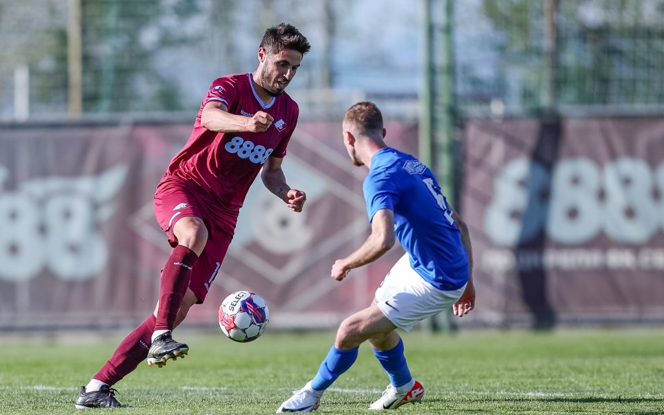 Цели седем двубоя предлага програмата на Втора лига в съботния