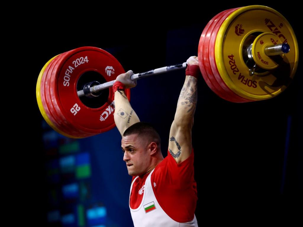 В категория до 89 килограма при мъжете българинът изравни световния