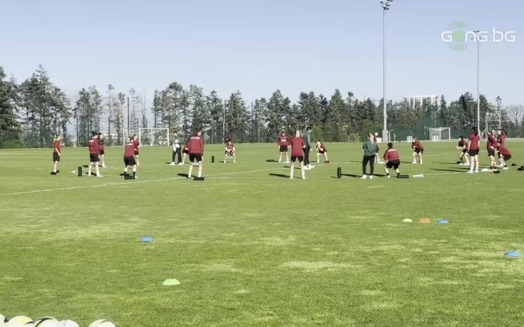 Националките по футбол с тренировка преди важната квалификация