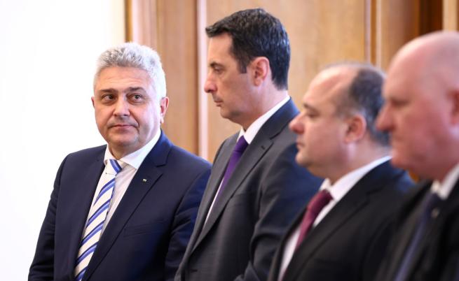 Служебният министър на външните работи Стефан Димитров: Организацията на изборите в чужбина върви безупречно
