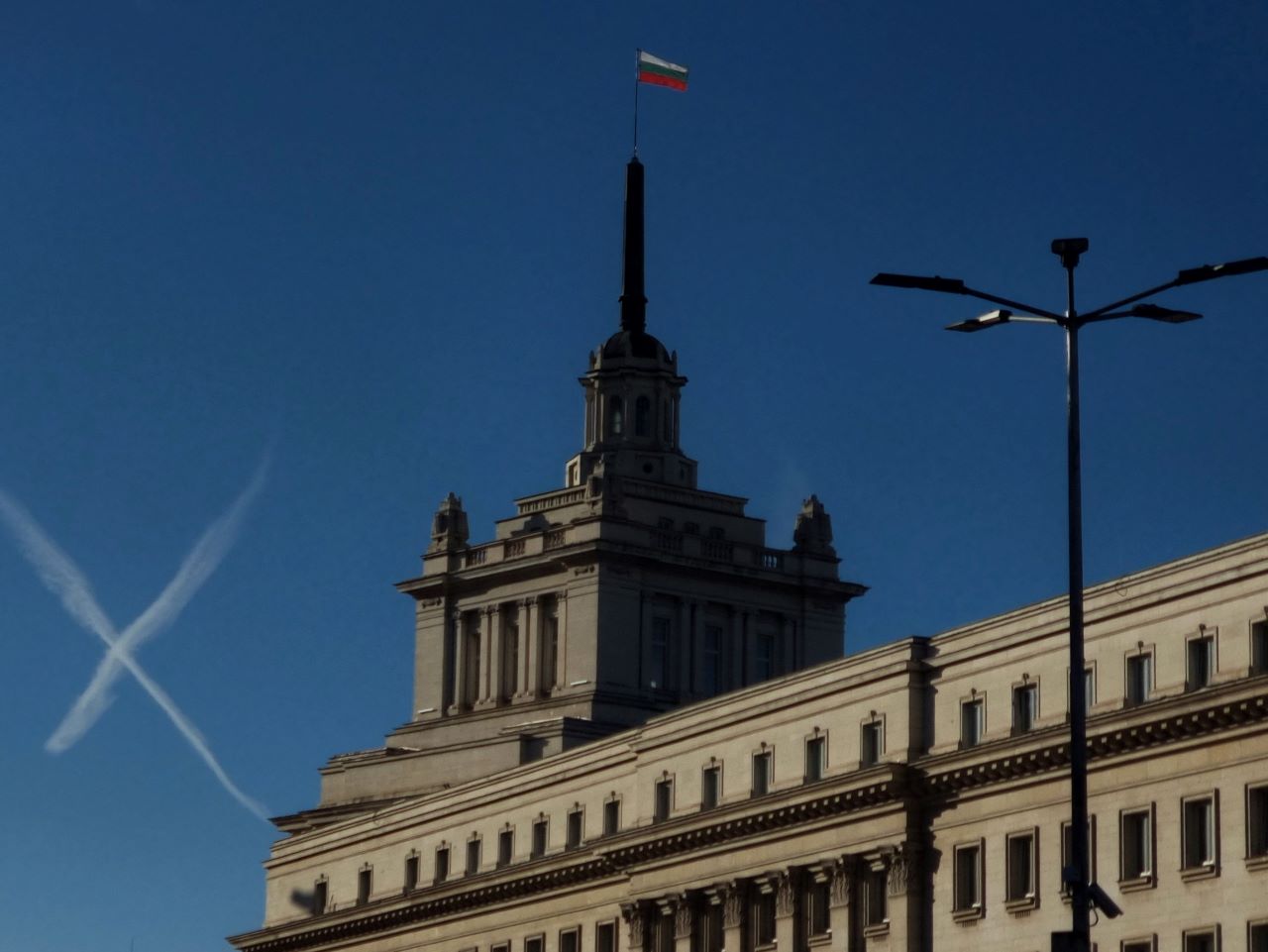 Кабинетът решава за вода от държавния резерв заради бедствието в Свищов и Плевен