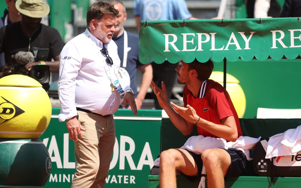 Руският тенисист Даниил Медведев отново не успя да сдържи нервите