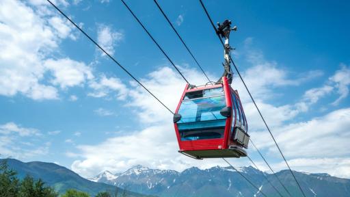 Пиян рецидивист потроши лифта в Боровец