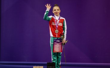 Стилияна Николова завоюва титлата на финала на лента а Боряна