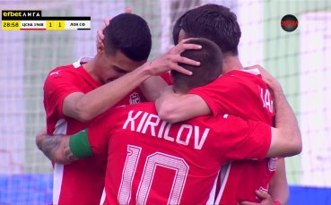Насладете се на гола на Радослав Кирилов за 1 1 за ЦСКА