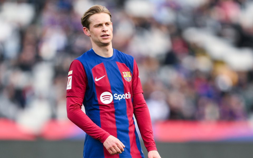 Байерн Мюнхен е подновил интереса си към халфа на Барселона
