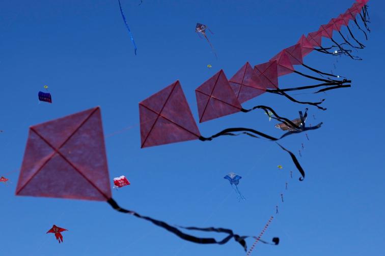 Повече от 1000 хвърчила се издигнаха в небето на китайски